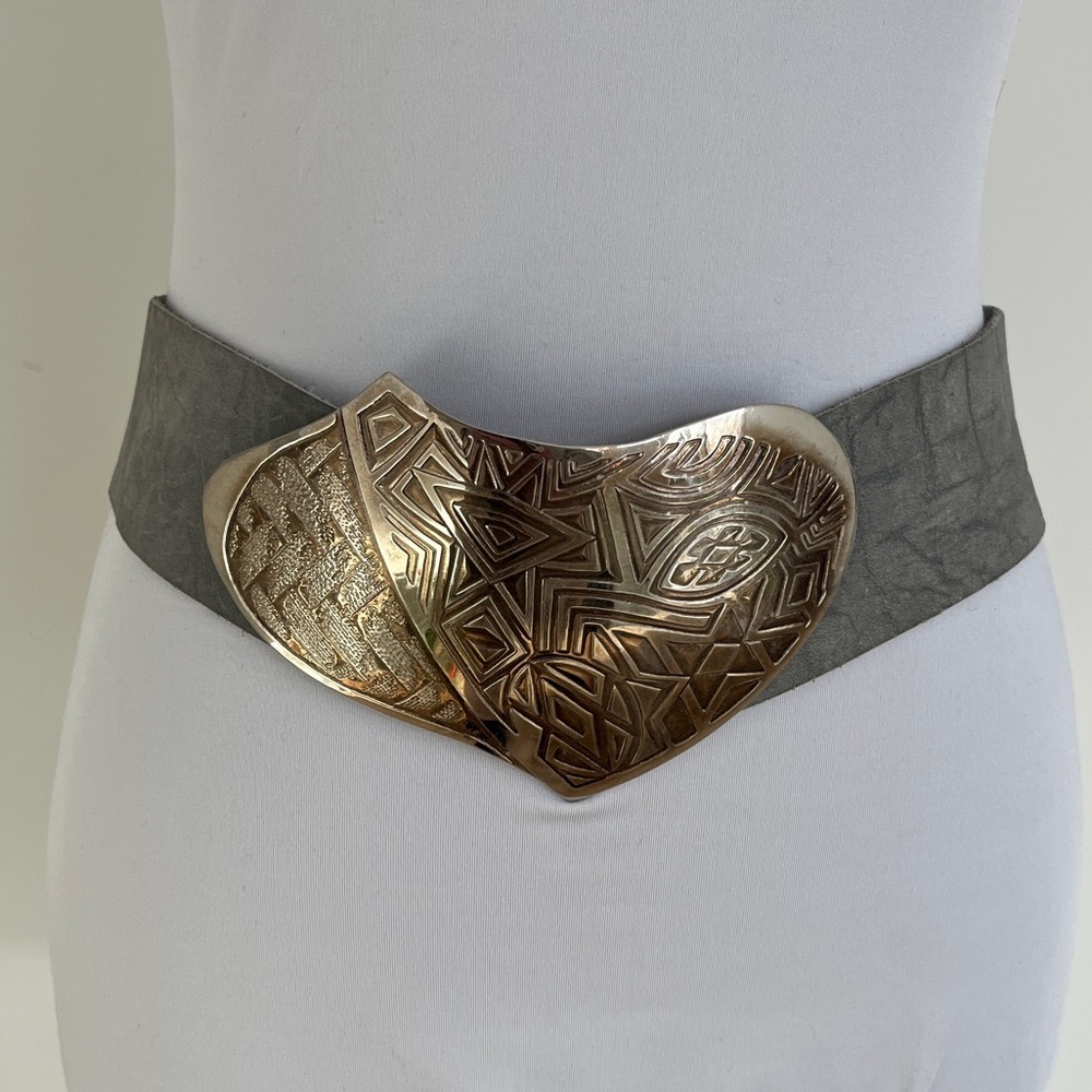 VINTAGE Silver Tone Metal  Large Engraved Asymmetrical Belt Buckle Leather Belt
